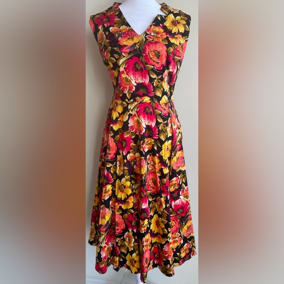 HEARTS AND ROSES SLEEVELESS FLORAL SWING DRESS, BLACK/PINK/ORANGE/YELLOW SZ 12 - Picture 4 of 14